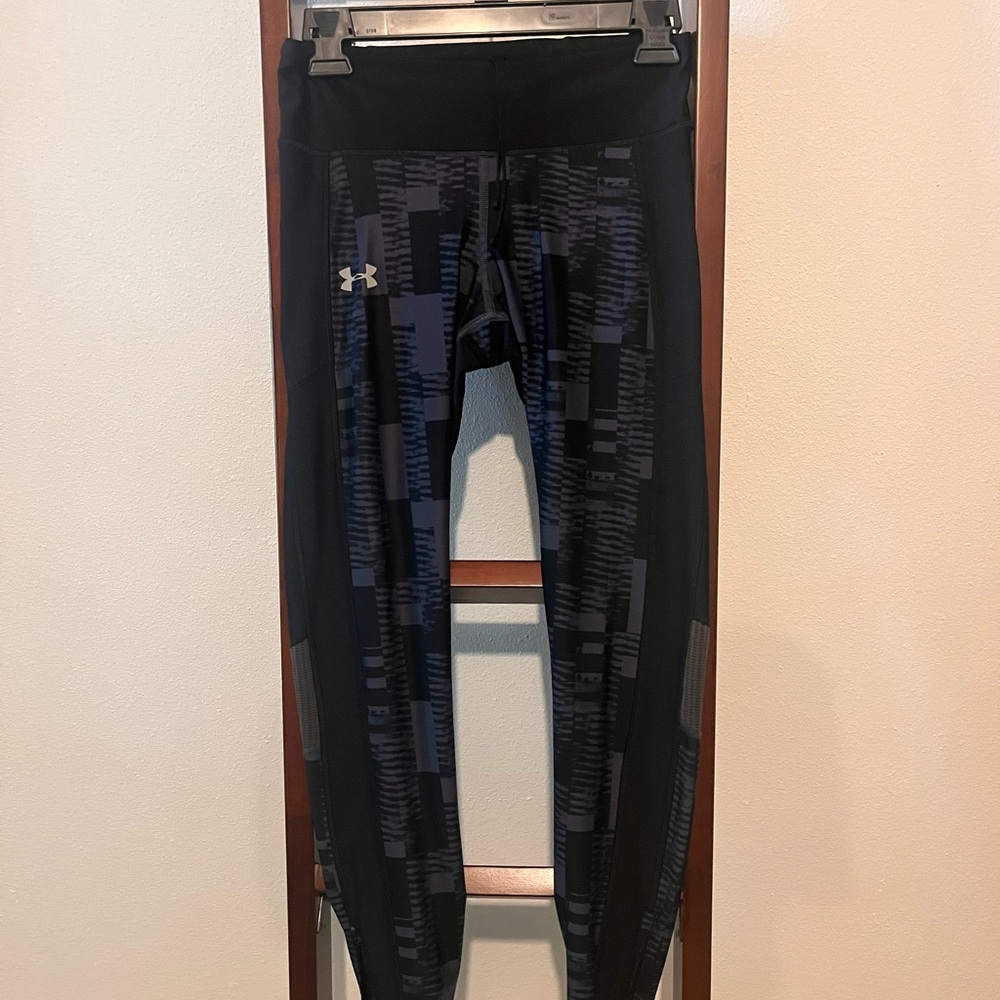 Under Armour Black and Gray Patterned Leggings